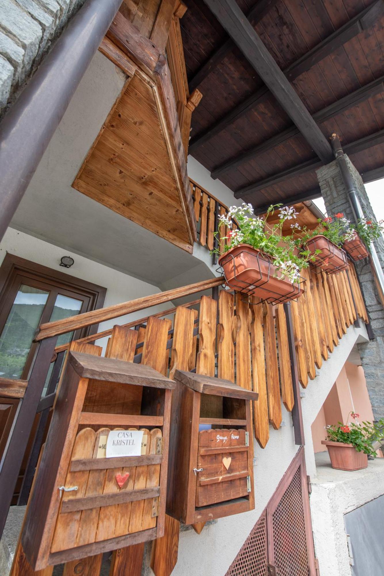 Casa Kristel Cir Comunale N 14 아오스타 외부 사진