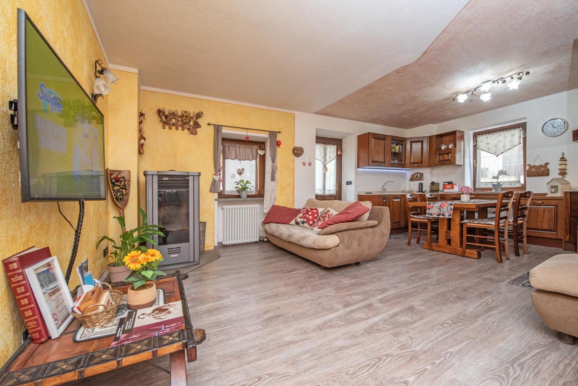 Casa Kristel Cir Comunale N 14 아오스타 외부 사진