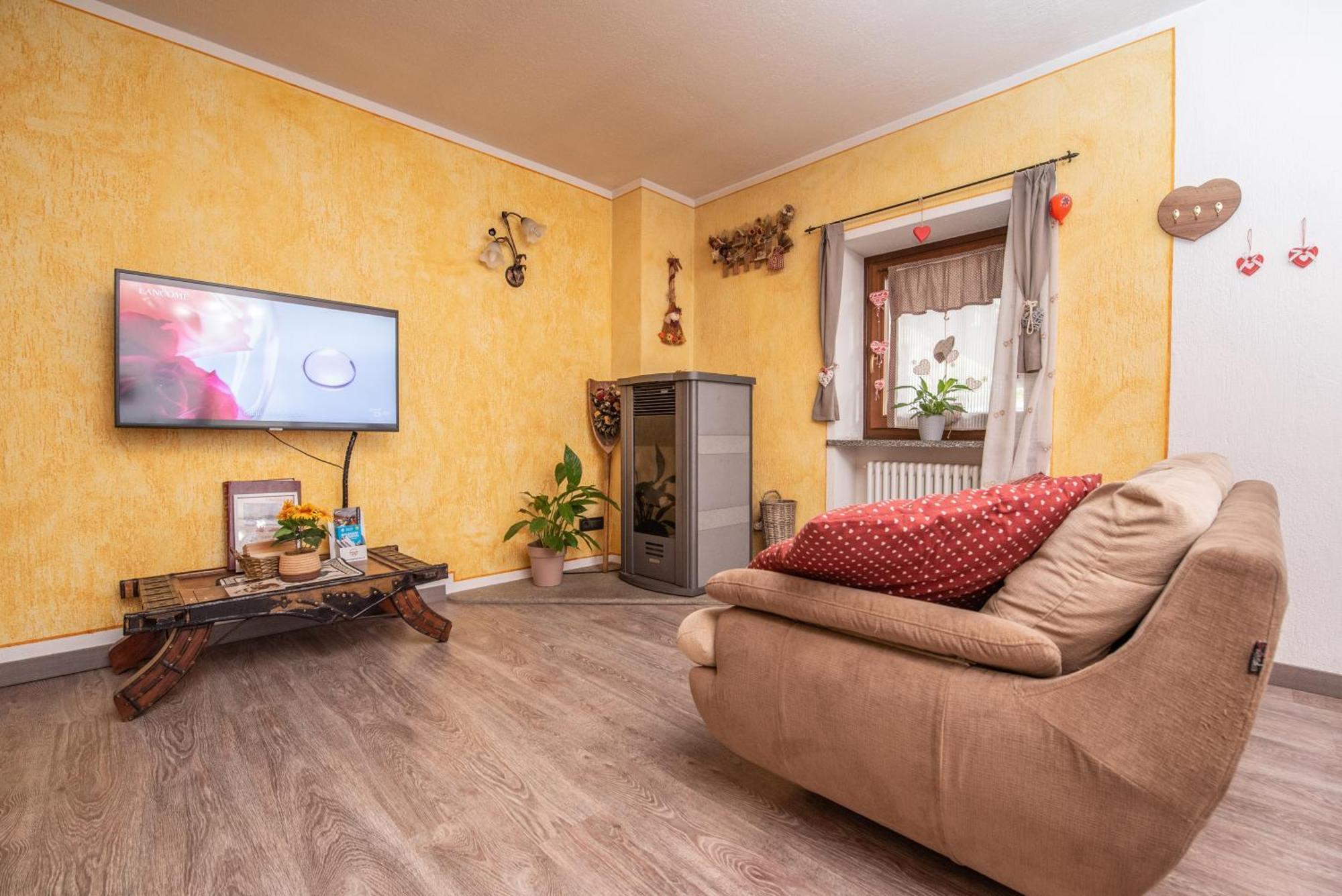 Casa Kristel Cir Comunale N 14 아오스타 외부 사진