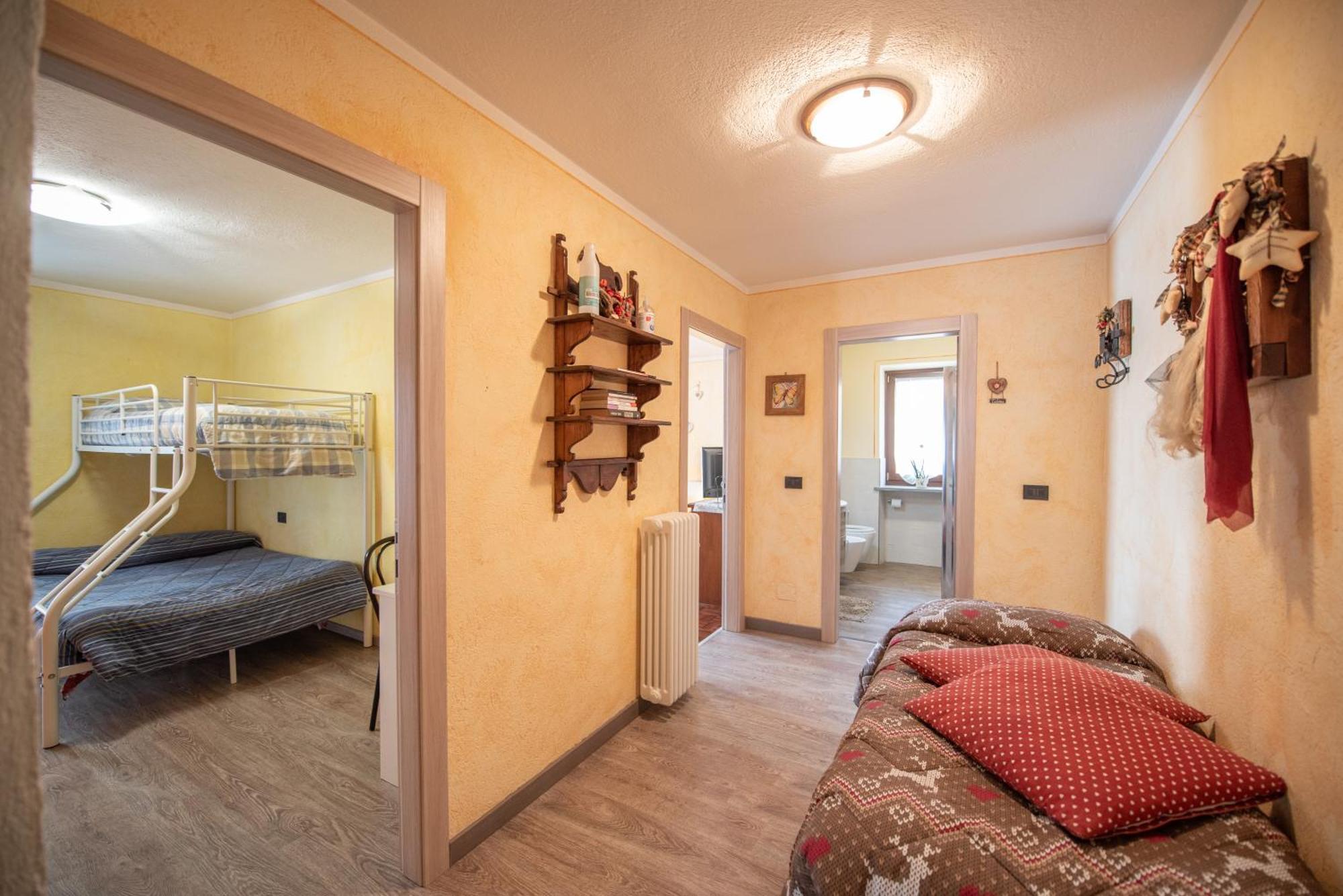 Casa Kristel Cir Comunale N 14 아오스타 외부 사진